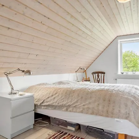 4 Bedroom Amazing In Feriehus Ostermarie