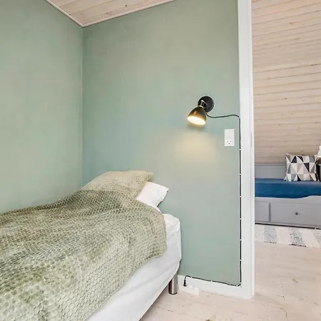 4 Bedroom Amazing In Ostermarie