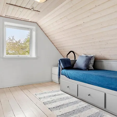 4 Bedroom Amazing In * Østermarie